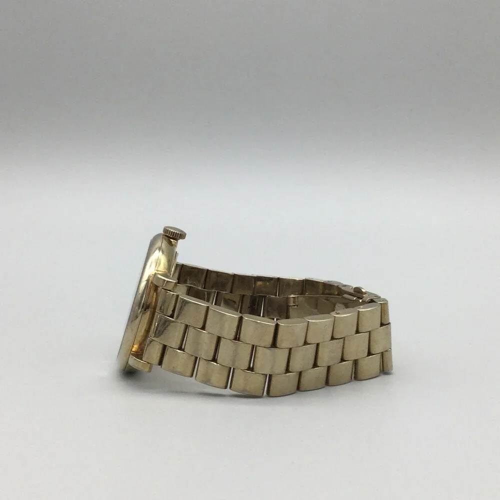 Marc By Marc Jacobs Womens Watch 36mm Gold Tone Bracelet MBM3243
